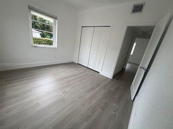 5th image of 1326 SW 6th St APT 10