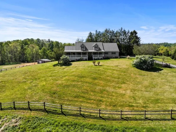 121 Shady Oaks Lane, Newland, NC 28657