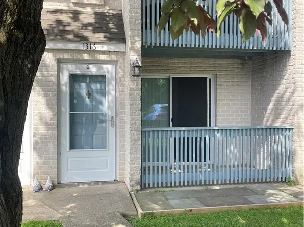 1316 S Fountain St #1, Allentown, PA 18103