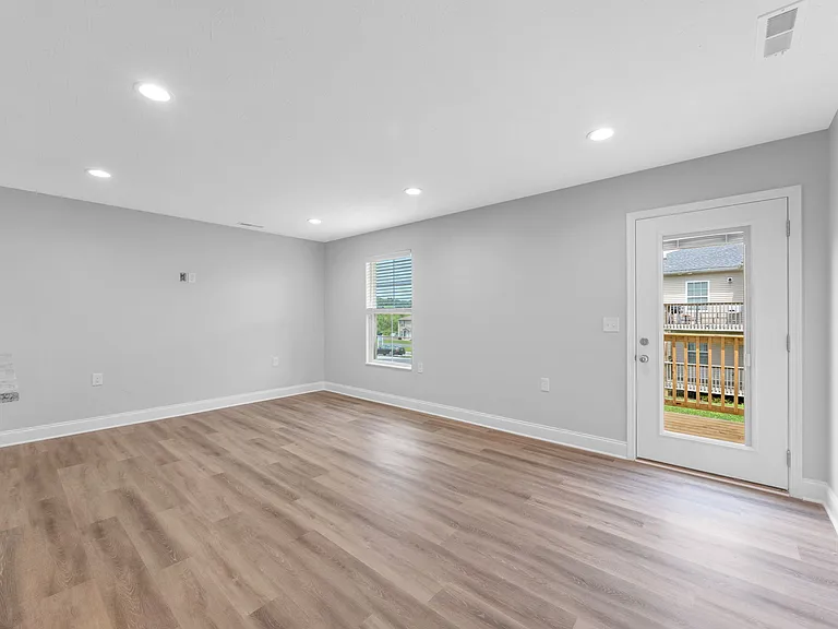 451 Lower Stone Ave #1 — Photo 5
