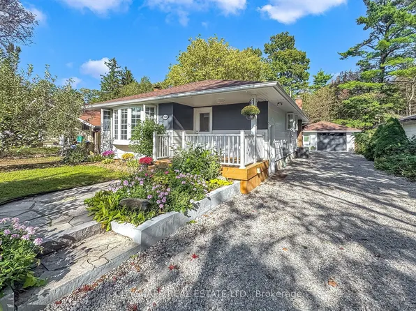 2049 Northern Ave, Innisfil, ON L9S 1Z4