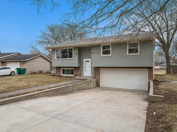 7415 Noble St, Merrillville, IN 46410