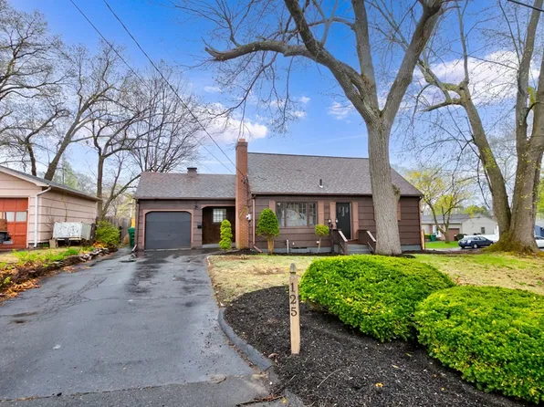 125 Marten St, Chicopee, MA 01020