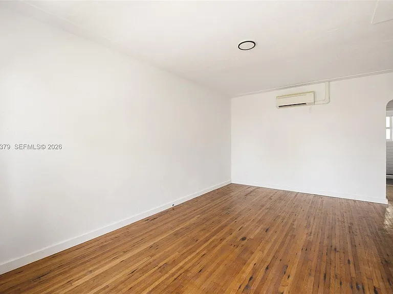 101 NW 74th St #3 — Photo 3