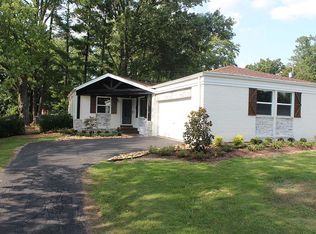 9405 Tiverton Way, Rolling Hills, KY 40242