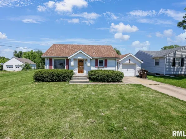 657 Groveland St, Creve Coeur, IL 61610