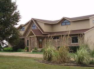 10055 K92 Hwy, Ozawkie, KS 66070