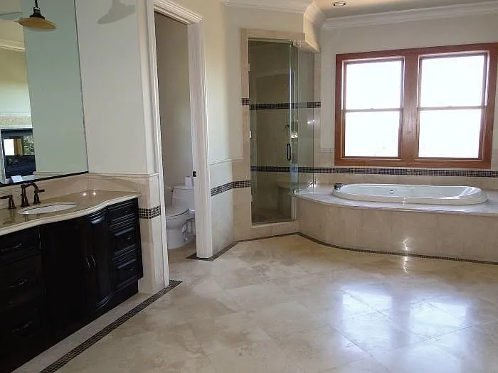 7023 Broadway Ter — Photo 7