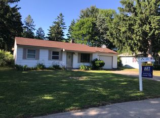 261 60th St SE, Kentwood, MI 49548