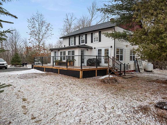 3rd image of 1379 Alma Rd