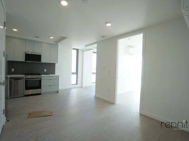 33 Little Nassau St #906 — Photo 9