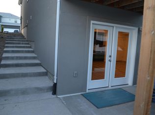 863 W Wynwood Park Dr, Salt Lake City, UT 84123