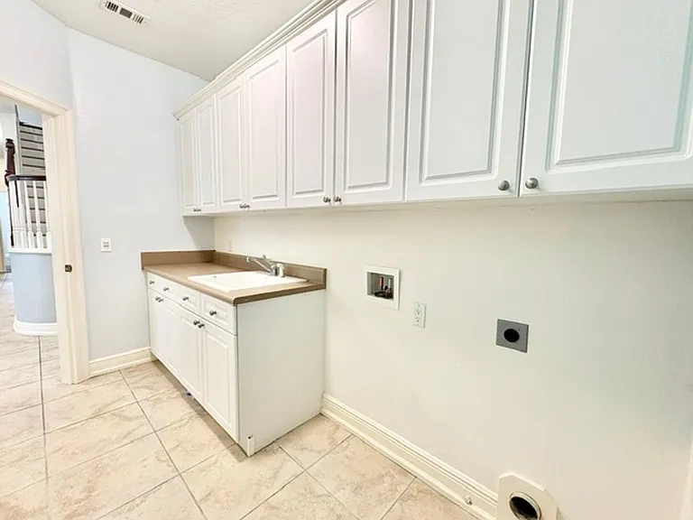 603 Buckeye Ct — Photo 33