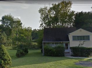 623 W County Line Rd, Hatboro, PA 19040