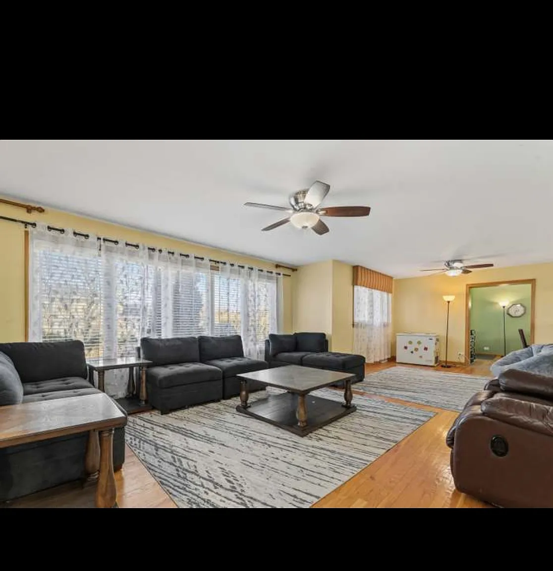 4 bed, 2.5 bath, 2812 sqft, $3,600 — Photo 3