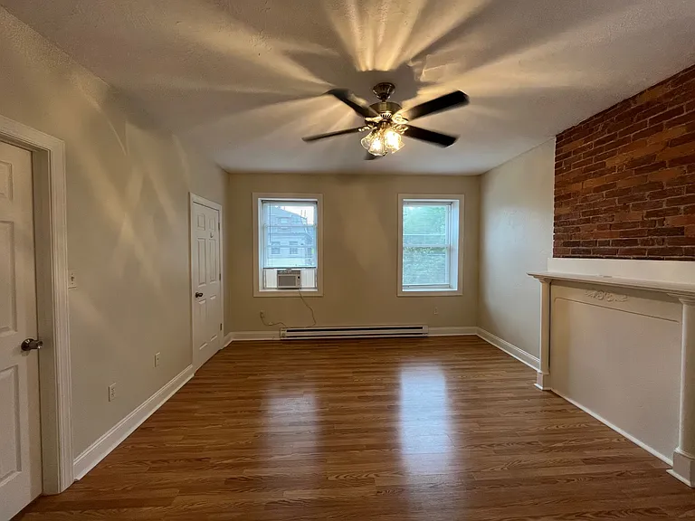219 S Fairmount St #3 — Photo 10
