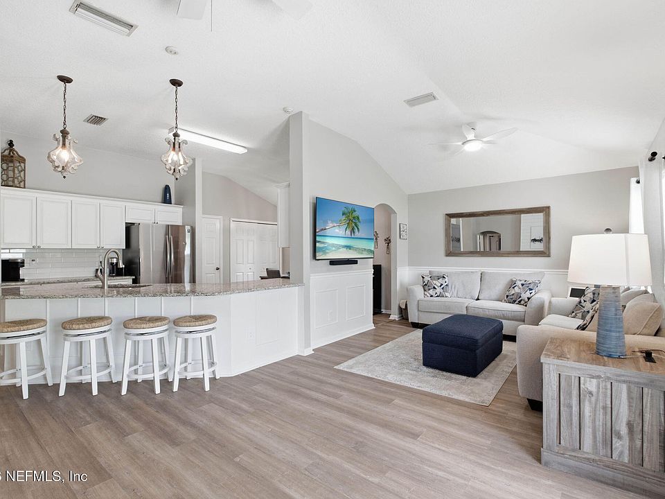 1st image of 920 OAK ARBOR Circle
