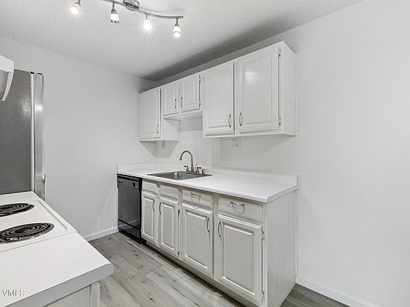 5th image of 1061 W Beaver Creek Blvd #G104