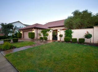 1938 N Blackwood Ave, Clovis, CA