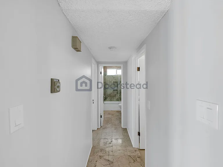 955 Fernrest Dr — Photo 14
