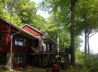 6910 Thornton Point Rd, North Rose, NY 14516