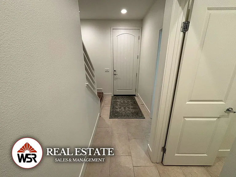 15886 Ellington Way — Photo 4