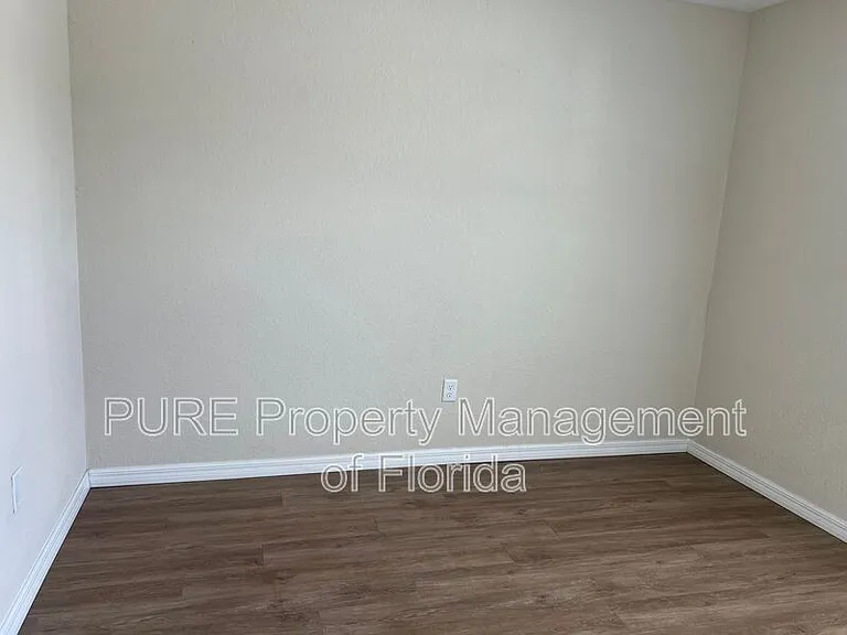 2269 NE 78th Ln — Photo 21