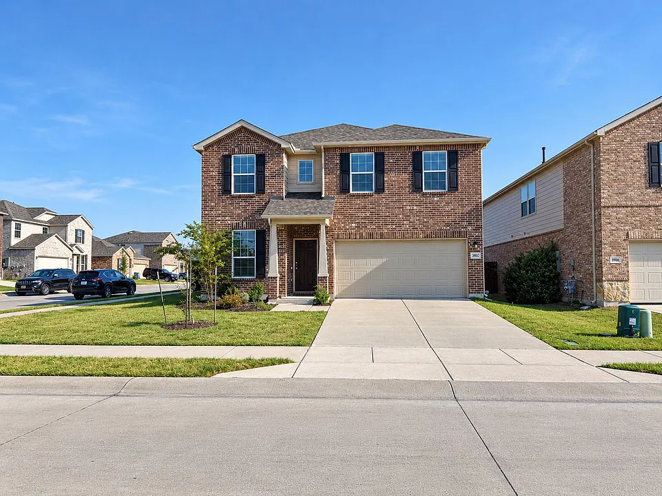 902 Feldspar Way