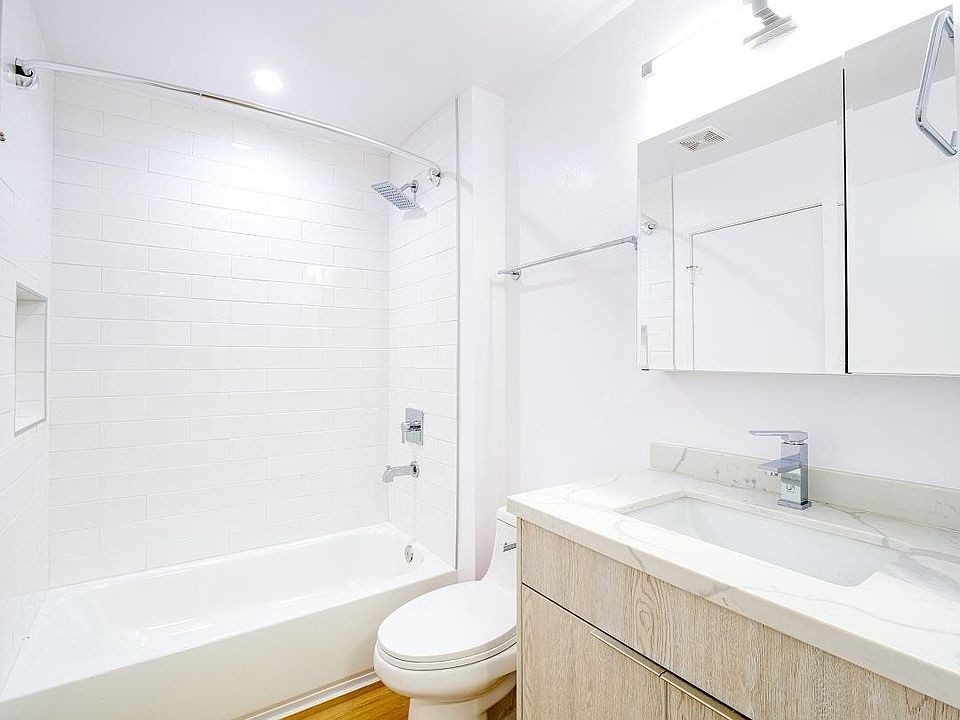 1BRBA - Bathroom