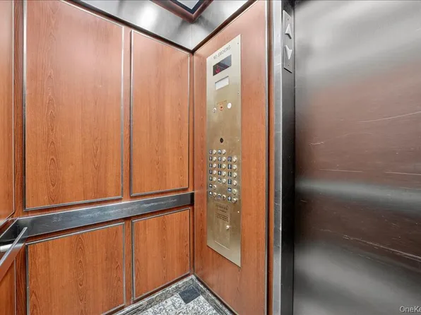 1170 Ocean Parkway image 9 of 31