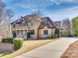 157 Evening Shadow Rd, Lake Wylie, SC 29710