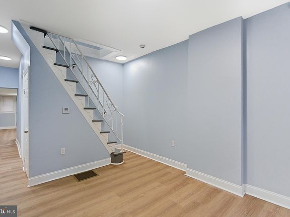2nd image of 2625 Braddock St
