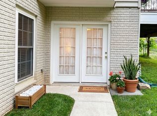 1980 Aiken Hill Ct, Falls Church, VA 22043