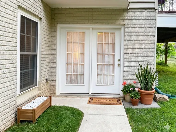 1980 Aiken Hill Ct, Falls Church, VA 22043