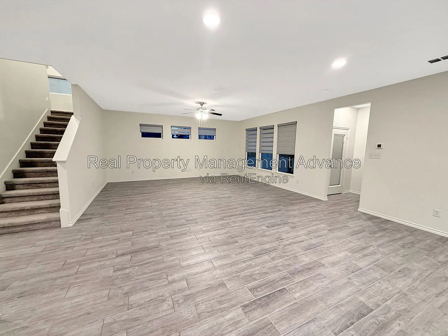 4 bed, 3.0 bath, 2800 sqft, $2,495 — Photo 3