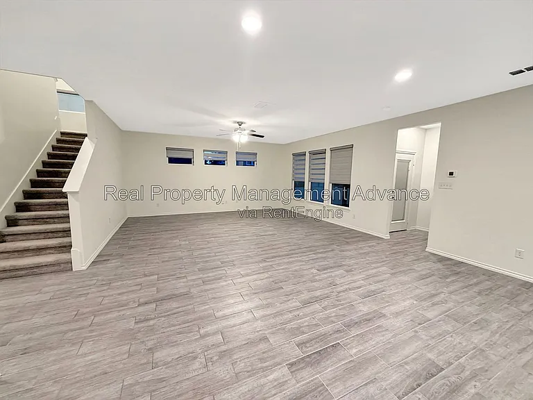 8977 Eaton St — Photo 3