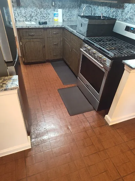 2168 Brown St — Photo 4