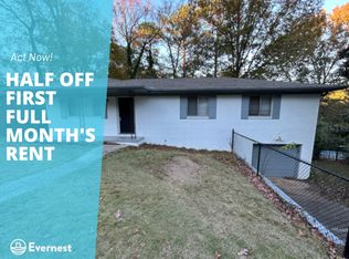 1106 Little John Ln, Birmingham, AL 35235