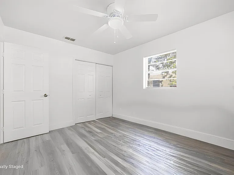 1105 Lincoln Ter — Photo 14