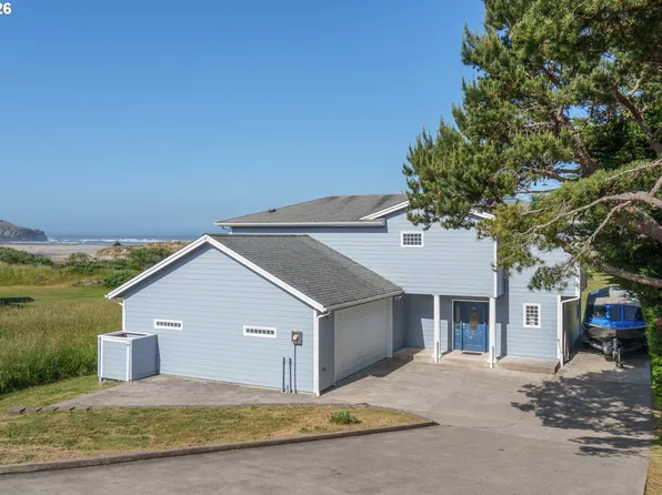 3356 Beach Loop Dr SW, Bandon, OR 97411