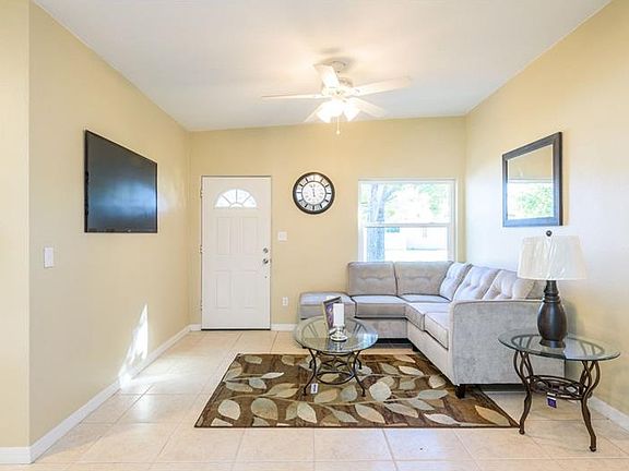 2nd image of 6615 Peony Ln