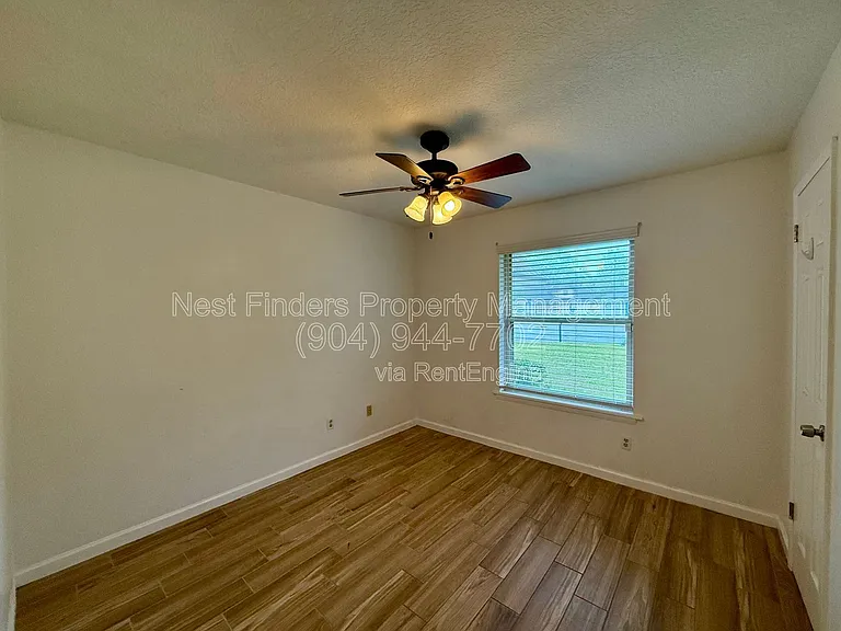 7007 Holiday Hill Ct — Photo 20