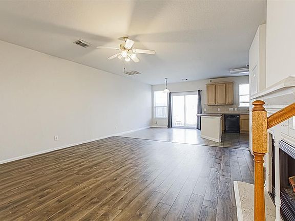 4th image of 8031 Fisher Glen Ln
