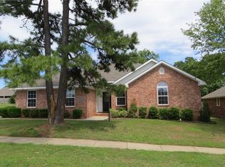 2620 N Hills Blvd, Van Buren, AR 72956