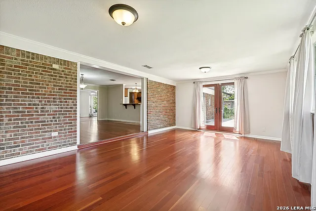 715 E Sunshine Dr — Photo 10