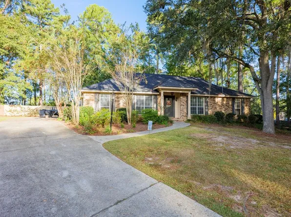 2410 Spring Valley Cir, Valdosta, GA 31602