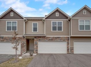 323 Stonewood Pl, Burnsville, MN 55306