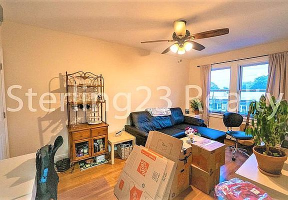 3rd image of 21-17 46th St #B2
