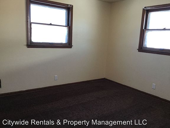 2nd image of 7039 N Teutonia Ave APT 4
