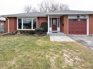 28 Devonshire Dr, Brampton, ON L6T 3G3